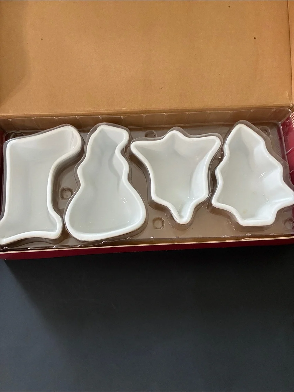 Williams-Sonoma - HOLIDAY RAMEKINS (set of 4)